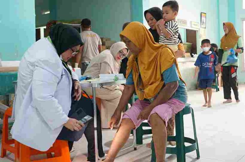 Penanganan Pasien oleh tim media RS Adam malik di RSUD Muda Sedia Kabupaten Aceh Tamiang