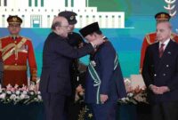 Presiden Prabowo saat menerima penghargaan  Nishan-e-Pakistan 
