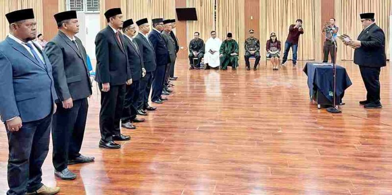 Pemerintah Kabupaten (Pemkab) Simalungun melantik Pengurus Dewan Pendidikan Kabupaten Simalungun Periode 2025–2030 pada Jumat, 30 Januari 2026, di Balei Harungguan Tuan Rondahaim Saragih, Kantor Bupati Simalungun, Pematang Raya, Sumatera Utara.