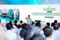 Gubernur Sumatera Utara (Sumut) Muhammad Bobby Afif Nasution menerima tanda kehormatan Satya Lencana Wirakarya dari Presiden Republik Indonesia Prabowo Subianto. Gubernur Bobby merupakan salah satu dari beberapa penerima tanda kehormatan dari Presiden pada Panen Raya dan Pengumuman Swasembada di Kecamatan Cilebar, Karawang, Jawa Barat, Rabu (7/1/2026). 