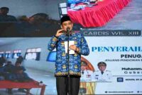 Dalam arahannya, Bobby mengingatkan para kepala sekolah agar memahami manajemen keuangan dan tidak melakukan pungutan liar yang dapat membebani peserta didik saat menyerahkan 248 SK penugasan kepala sekolah SMA, SMK, dan SLB Negeri se-Sumut di Kantor Gubernur Sumut, Medan, Senin (19/1/2026).