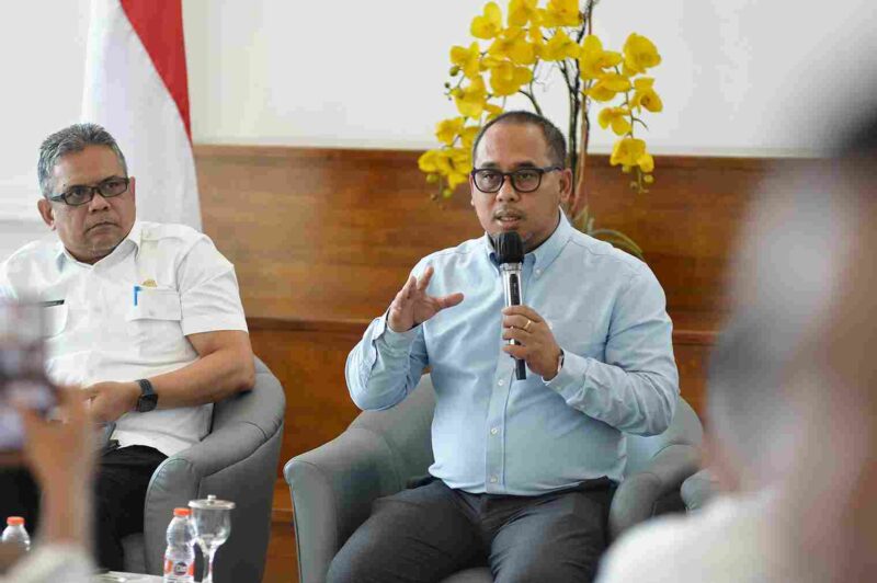 Dinas Pekerjaan Umum dan Penataan Ruang (PUPR) Provinsi Sumut melakukan Konferensi Pers terkait Realisasi Pembangunan Infrastruktur Tahun 2025 dan Rencana Tahun 2026, serta Progres Penanganan Infrastruktur Pasca Bencana. Kegiatan yang difasilitasi Dinas Kominfo Sumut ini berlangsung di Lobby Dekranasda Lantai 1 Kantor Gubernur Sumut Jalan Diponegoro 30 Kota Medan, Rabu (28/1/2026).