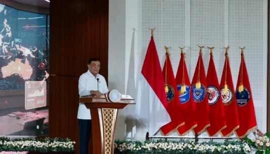 Menko Polkam Jenderal TNI (Purn.) Djamari Chaniago saat memberikan keynote speech pada BSSN Executive Town Hall 2026 di Depok, Jawa Barat, Senin (19/1/2026).