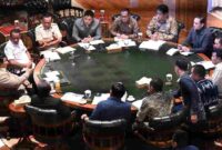 Presiden Prabowo Subianto menggelar pertemuan dengan sejumlah anggota Kabinet Merah Putih di kediamannya di Hambalang, Kabupaten Bogor, Jawa Barat, Minggu, 25 Januari 2026.