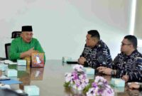 Pj. Sekretaris Daerah Provinsi Sumatera Utara (Sumut) Sulaiman Harahap menerima kunjungan Panitia Pelaksana Pelayaran ASEAN Plus Cadet Sail (APCS) 2026 di Ruang kerja Lantai 9 Kantor Gubernur Sumut Jalan Diponegoro Kota Medan, Kamis (22/1/2026).