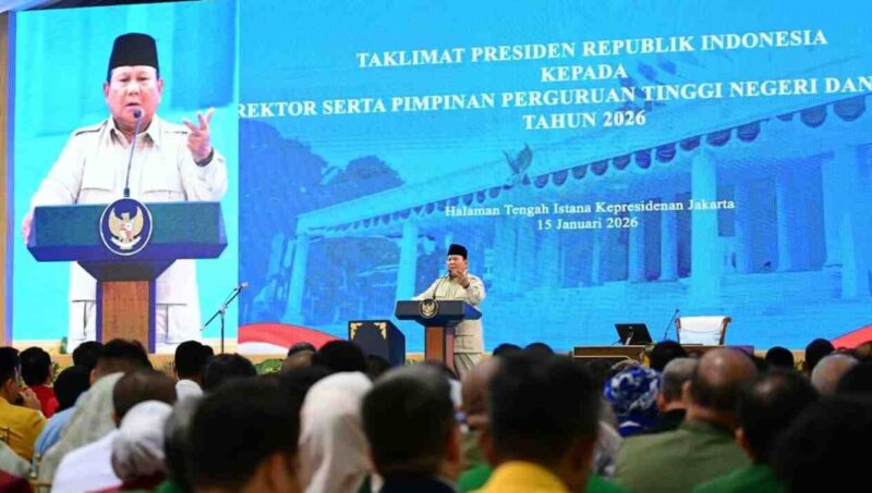 Presiden Prabowo Subianto menggelar Taklimat Presiden Republik Indonesia dengan Rektor serta Pimpinan Perguruan Tinggi Negeri dan Swasta Tahun 2026, pada Kamis, 15 Januari 2026.