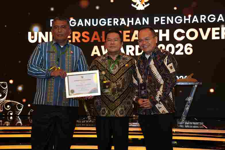 Wali Kota Pematangsiantar, Wesly Silalahi, S.H., M.Kn., dalam acara Deklarasi dan Pencanangan UHC Tahun 2026 yang berlangsung di Ballroom JIExpo Kemayoran, Jakarta Pusat, Selasa, 27 Januari 2026.