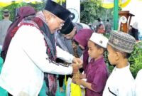 Bupati Simalungun Anton Achmad Saragih menghadiri peringatan Milad ke-6 Pesantren Darul Putera Madinah di Nagori Naga Jaya I, Kecamatan Bandar Huluan, Kabupaten Simalungun, Sumatera Utara, pada Kamis, 19 Februari 2026.