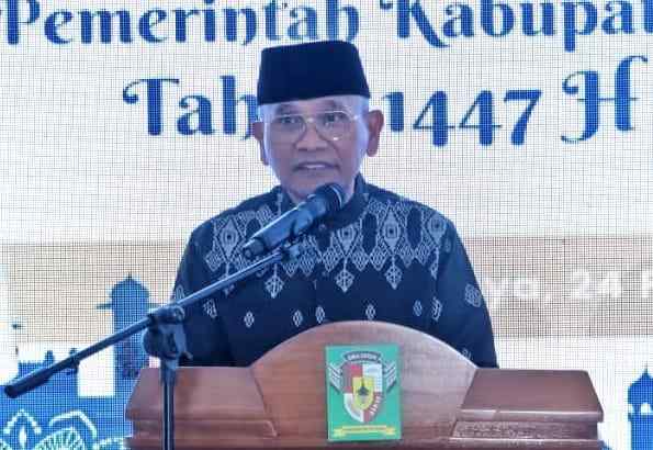 Bupati Simalungun, Dr H Anton Achmad Saragih dari pendopo rumah dinas Bupati di Pamatang Raya, Sumatera Utara, Selasa (24/2/2026).