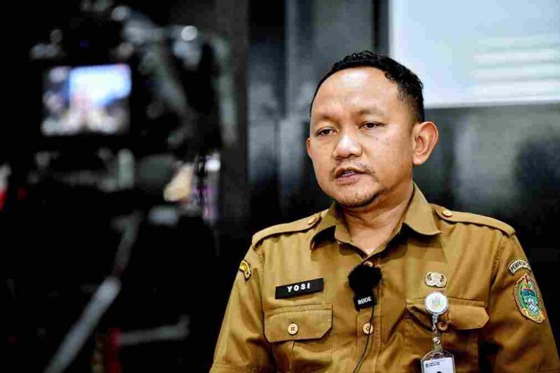 FOTO
Pelaksana Harian (Plh) Kepala Dinas Perindustrian, Perdagangan, Energi dan Sumber Daya Mineral (Perindag ESDM) Sumut Yosi Sukmono. 