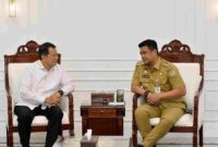 Gubernur Sumatera Utara (Sumut) Bobby Nasution menerima kunjungan kerja Wakil Menteri Pendayagunaan Aparatur Negara dan Reformasi Birokrasi Purwadi Arianto di Ruang Kerja Lantai 10 Kantor Gubernur Sumut Jalan Diponegoro Kota Medan, Senin (23/2/2026).