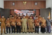 Bupati Asahan saat foto bersama dengan pengurus PWRI.