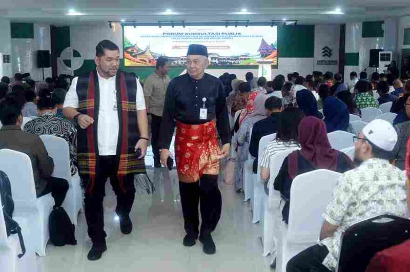 Rapat Konsultasi Publik Penyusunan Rencana Induk Percepatan Rehabilitasi dan Rekonstruksi Pascabencana (PRRP) di Aula Gedung Binagraha, Kantor Bappelitbang Sumut, Jalan Pangeran Diponegoro Nomor 21A, Medan.