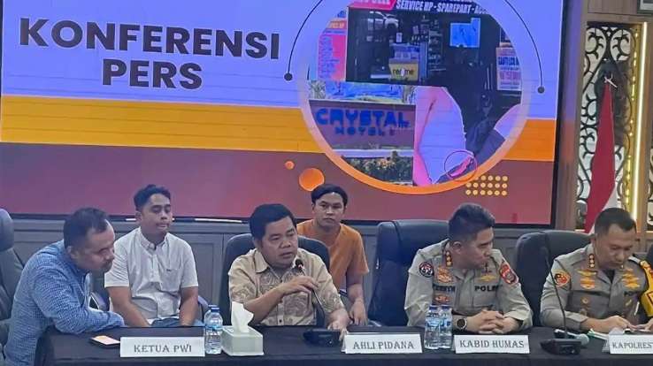 konferensi pers yang digelar di Aula Patriatama Polrestabes Medan, Kamis, 5 Februari 2026.