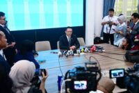 Menteri Luar Negeri Sugiono menyampaikan keterangan pers di Kompleks Istana Kepresidenan Jakarta pada Jumat, 6 Februari 2026. 