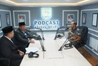 Pemerintah Kabupaten Asahan meresmikan penggunaan Studio Podcast “Asahan Bicara” yang dikelola Dinas Komunikasi dan Informatika Kabupaten Asahan. Peresmian ini dilakukan langsung oleh Bupati Taufik Zainal Abidin, S.Sos., M.Si., di lantai 2 Aula Melati Kantor Bupati. Jumat, 6 Februari 2026,