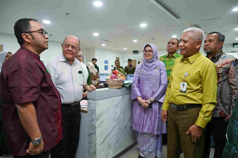 Wakil Gubernur Sumut Surya mengunjungi Rumah Sakit Umum Haji Medan, Jalan RS Haji, Deliserdang,  Kamis (5/2/2026). 