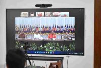 Wakil Gubernur Sumatera Utara (Sumut) Surya mengikuti zoom meeting Forum Dialog (Sarasehan) dalam rangka HUT ke 54 Tahun 2026 Badan Nasional Pencarian dan Pertolongan (BASARNAS) di ruang kerja Wakil Gubernur Kantor Gubernur Sumut Jalan Diponegoro Nomor 30 Medan, Kamis (12/2/2026).