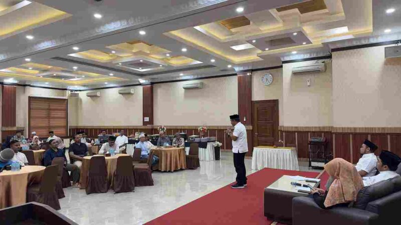Ikatan Alumni MAN 1 Banda Aceh (IKAMANSA) memanfaatkan momentum buka puasa bersama untuk menggelar rapat kerja (raker) perdana pengurus, yang berlangsung di Banda Aceh pada Kamis, 26 Februari 2026.