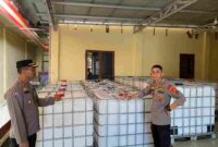 15 unit tangki air berkapasitas 1.000 liter per unit disiapkan untuk didistribusikan secara bertahap ke lokasi-lokasi yang mengalami gangguan akses air bersih.