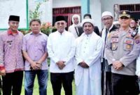 Bupati Simalungun, Anton Achmad Saragih, meninjau pelayanan publik di Kantor Nagori Maligas Tongah, Kecamatan Tanah Jawa, seusai melaksanakan Salat Jumat di Masjid Al Ikhlas, pada Jumat, 27 Maret 2026.