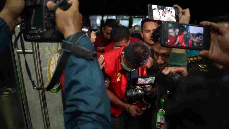 Anggota DPRD Muara Enim dan Anak Diamankan Kejati Sumsel.