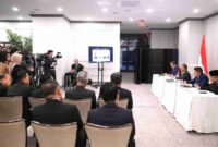 Menteri Energi dan Sumber Daya Mineral (ESDM) Bahlil Lahadalia menyampaikan keterangannya kepada awak media di Washington D.C., pada Jumat, 20 Februari 2026.