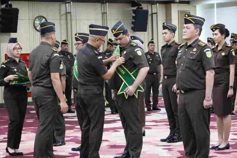 Jaksa Agung Muda Intelijen Reda Manthovani memimpin Apel Integritas Pembangunan Zona Integritas menuju Wilayah Birokrasi Bersih dan Melayani (WBBM) di lingkungan Jaksa Agung Muda Bidang Intelijen (JAM Intel) pada Rabu, 18 Februari 2026, di Aula Lantai 22 Gedung Utama Kejaksaan Agung Republik Indonesia, Jakarta.