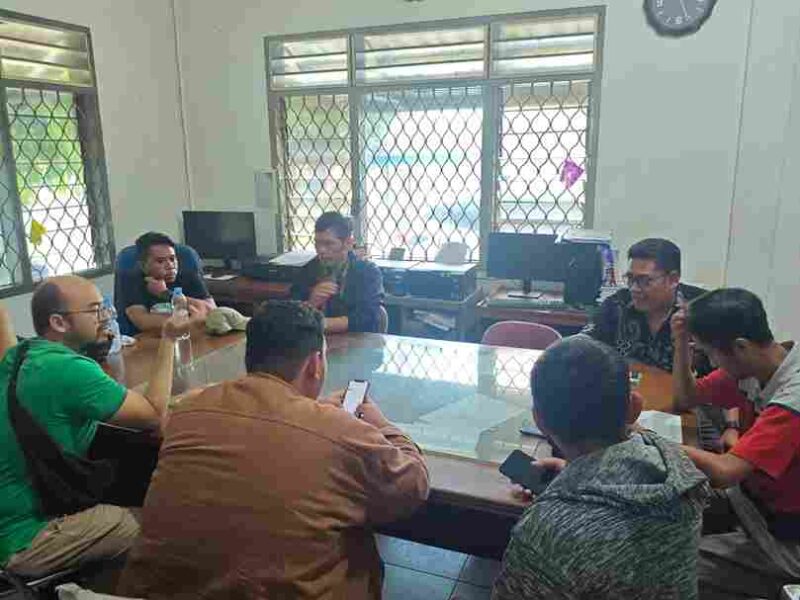 tim UPTD PUPR Provinsi Sumatera Utara yang dipimpin Joko turun langsung ke lokasi. Peninjauan dilakukan untuk memastikan legalitas serta kepatuhan prosedur teknis pekerjaan. Kamis, 12 Februari 2026, sekitar pukul 11.30 WIB,