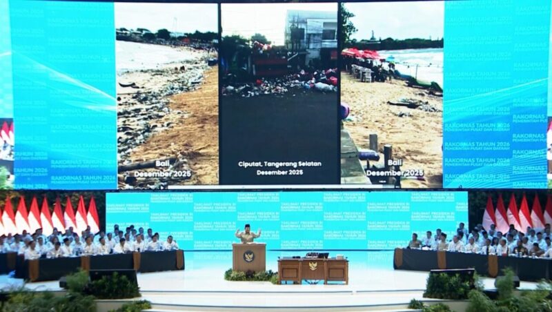 Presiden Prabowo Subianto menyampaikan taklimatnya pada Rapat Koordinasi Nasional (Rakornas) Pemerintah Pusat dan Daerah Tahun 2026 di Sentul International Convention Center (SICC), Kabupaten Bogor, Provinsi Jawa Barat, pada Senin, 2 Februari 2026. Foto: BPMI Setpres