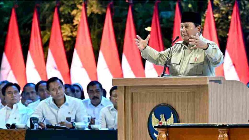 Presiden Prabowo Subianto menyampaikan taklimatnya pada Rapat Koordinasi Nasional (Rakornas) Pemerintah Pusat dan Daerah Tahun 2026 di Sentul International Convention Center (SICC), Kabupaten Bogor, Provinsi Jawa Barat, pada Senin, 2 Februari 2026. Foto: BPMI Setpres