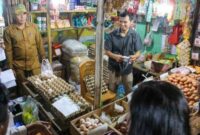Satuan Tugas Sapu Bersih (Satgas Saber) Pelanggaran Harga, Keamanan, dan Mutu Pangan menggelar inspeksi mendadak (sidak) harga pangan menjelang Hari Besar Keagamaan Nasional (HBKN). Sidak dilakukan di Pasar Horas pada Selasa, 10 Februari 2026