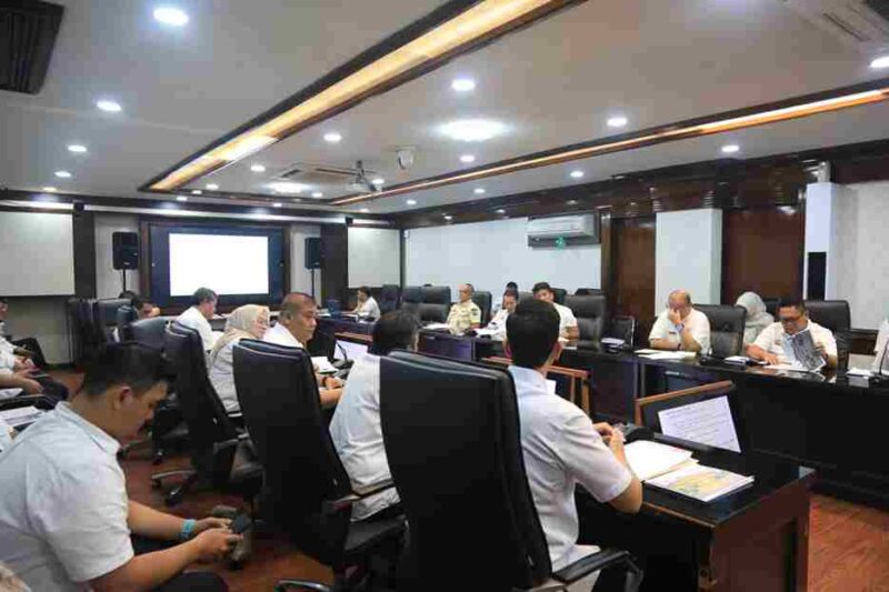 Rapat rencana kerja direksi PUD RPH di Balai Kota, Rabu (25/2/2026).
