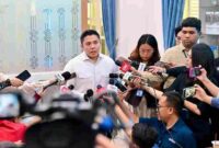 Sekretaris Kabinet Teddy Indra Wijaya saat menerima awak media di Kompleks Istana Kepresidenan, Jakarta.