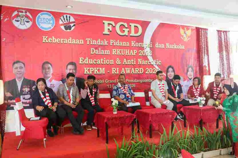 Kegiatan Education & Anti-Narcotics Award 2026 sekaligus Focus Group Discussion (FGD) bertema “Keberadaan Tindak Pidana Korupsi dan Narkotika dalam KUHAP dan RKUHAP 2023” di Hotel Grand Palm, Jalan MH Sitorus, Pematangsiantar, Jumat, 13 Februari 2026.