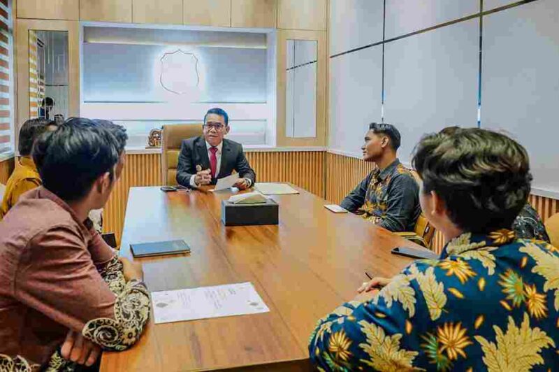 Wakil Wali Kota Medan Zakiyuddin Harahap menerima audiensi pengurus IPA Medan di ruang kerjanya, Senin (23 Februari 2026).
