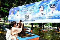 Program internet gratis ini merupakan salah satu dari enam Program Hasil Terbaik Cepat (PHTC) Gubernur Bobby Nasution, yakni Digitalisasi Pelayanan Publik Cepat Responsif, Handal, dan Solutif (CERDAS). Program ini diluncurkan secara serentak pada Minggu (1/3/2026) di delapan kota di Sumatera Utara dengan dukungan 49 access point