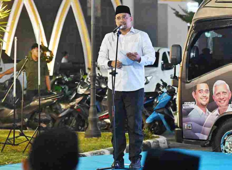 Gubernur Sumatera Utara (Sumut) Muhammad Bobby Nasution meluncurkan layanan Internet Gratis Ruang Publik di 8 Kota se Sumut, peluncuran ini dilaksanakan di Pelataran Masjid Agung Al-Abrar Kota Padang Sidempuan, Minggu (1/3/2026) malam.