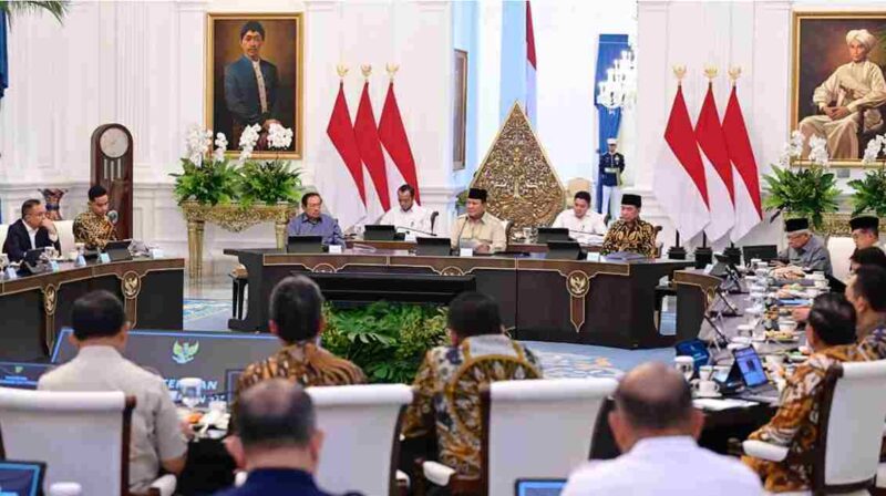 Presiden Prabowo Subianto menggelar acara silaturahmi dan diskusi bersama sejumlah tokoh nasional di Istana Merdeka, Jakarta, pada Selasa malam, 3 Maret 2026.