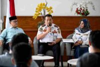 Dinas Perhubungan Provinsi Sumatera Utara, memberikan keterangan Pers kepada awak media terkait “Realisasi Bus Listrik Medan, Binjai, Deliserdang (Mebidang), Mudik Gratis dan Jalur Aman Pulang Kampung