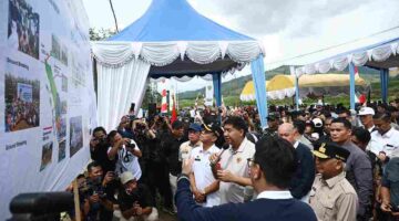 Mendagri dan Menteri PKP Tinjau Huntap Korban Bencana di Tapanuli Selatan