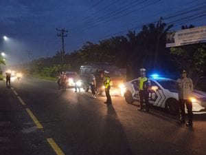 Menjelang Ramadan 1447 H, Sat Samapta Polres Asahan mengintensifkan Patroli Perintis Presisi di Kota Kisaran untuk mengantisipasi premanisme, curanmor, dan balap liar. Situasi terpantau aman dan kondusif.