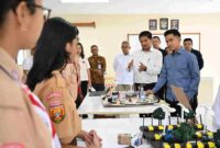Wakil Presiden Gibran Rakabuming Raka meninjau pelaksanaan Workshop AI Ready ASEAN yang diikuti ratusan pelajar di Kabupaten Bandung, Jawa Barat, pada Rabu, 4 Maret 2026.