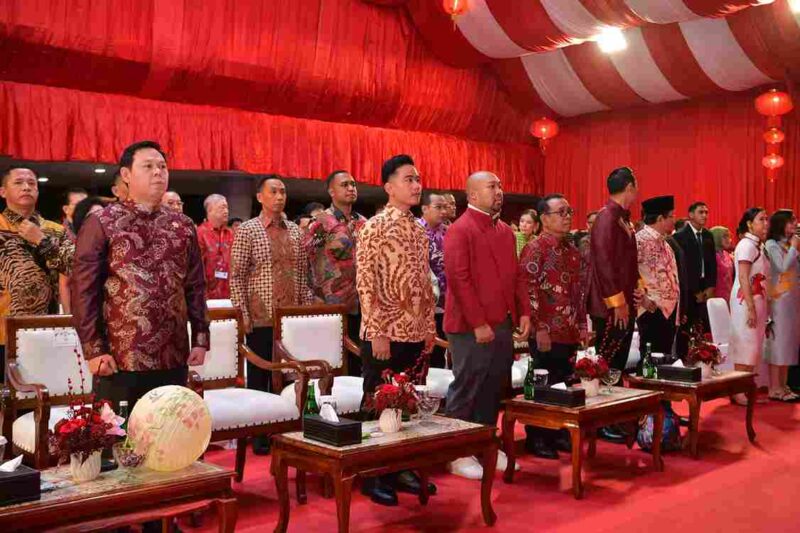 Wakil Presiden Gibran Rakabuming menghadiri Perayaan Harmoni Imlek Nusantara 2577 di Lapangan Banteng, Jakarta.