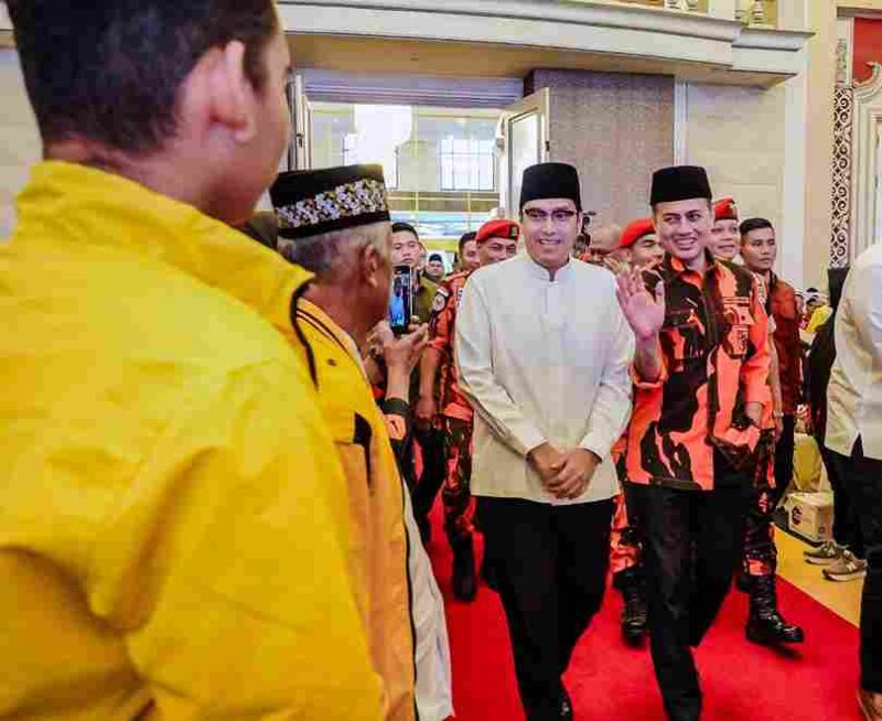 Acara buka puasa bersama yang digelar oleh Partai Golkar, Pemuda Pancasila, serta pengurus Kickboxing Indonesia Sumatera Utara, dalam kegiatan yang berlangsung pada Sabtu (14 Maret 2026) di Regale International Convention Centre.