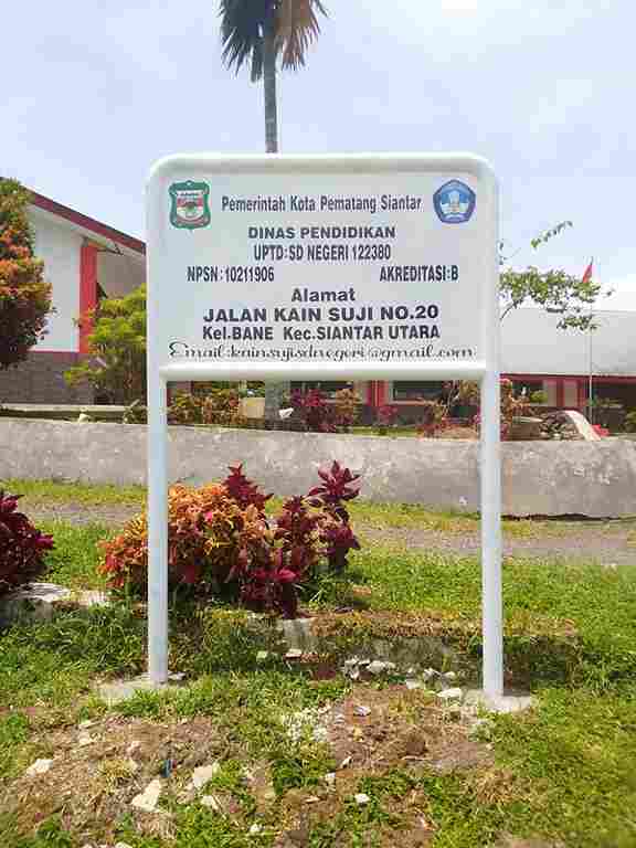 UPTD SD Negeri 12380 yang beralamat di Jalan Kain Suci, Pematangsiantar.