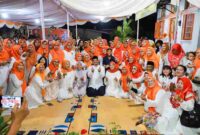 Gubernur Sumatera Utara Muhammad Bobby Afif Nasution, S.E., M.M., bersama Wakil Wali Kota Pematangsiantar Herlina, menghadiri acara buka puasa bersama Keluarga Besar Siantar Bersatu (KBSB) di Jalan Surabaya, Kelurahan Proklamasi, Kecamatan Siantar Barat, Kota Pematangsiantar, Jumat, 6 Maret 2026.