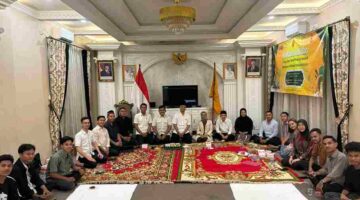 Keluarga besar Dewan Pimpinan Nasional Perhimpunan Mahasiswa Hukum Indonesia (PERMAHI) menggelar buka puasa bersama yang dirangkaikan dengan silaturahmi dalam rangka memperingati Dies Natalis ke-44 berlangsung di Kantor Badan Penghubung Provinsi Jambi pada Kamis, 12 Maret 2026