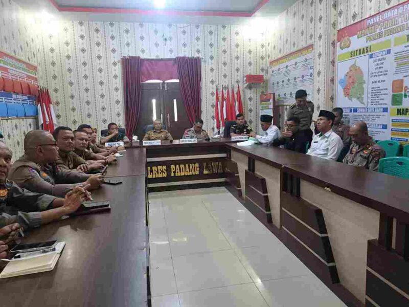 Kepolisian Resor Padang Lawas menggelar Rapat Koordinasi (Rakor) Lintas Sektoral Bidang Operasional dalam rangka persiapan Operasi Ketupat 2026 dan pengamanan Idul Fitri 1447 Hijriah.