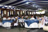 Suasana kebersamaan mewarnai rumah dinas Wali Kota Pematangsiantar di Jalan MH Sitorus, Kelurahan Teladan, Kecamatan Siantar Barat, ketika Wali Kota Pematangsiantar Wesly Silalahi, S.H., M.Kn. menggelar buka puasa bersama pengurus Badan Kemakmuran Masjid (BKM), organisasi masyarakat Islam, dan tokoh agama, yang berlangsung pada Sabtu sore, 14 Maret 2026.
